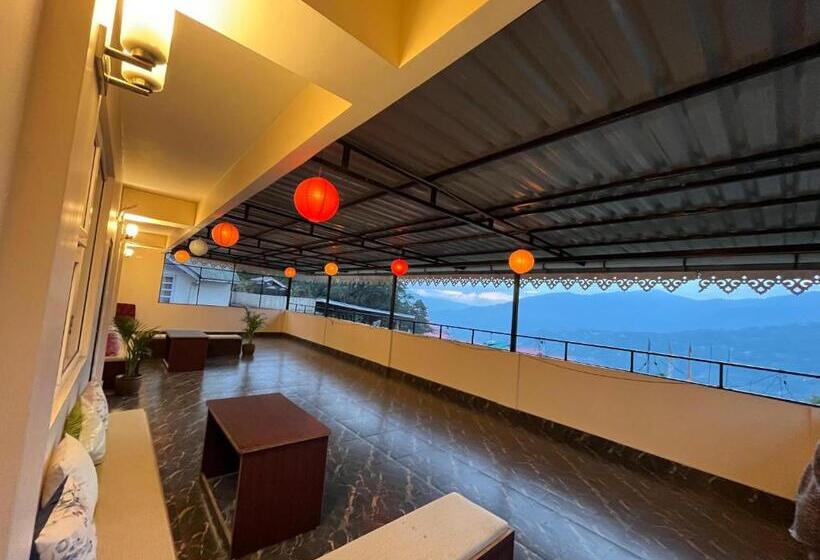 高级家庭房间, Little Sikkim Inn