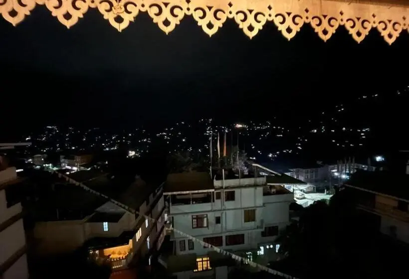 スーペリアファミリールーム, Little Sikkim Inn