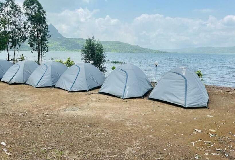 Tenda Padrão, Nirwana Stays