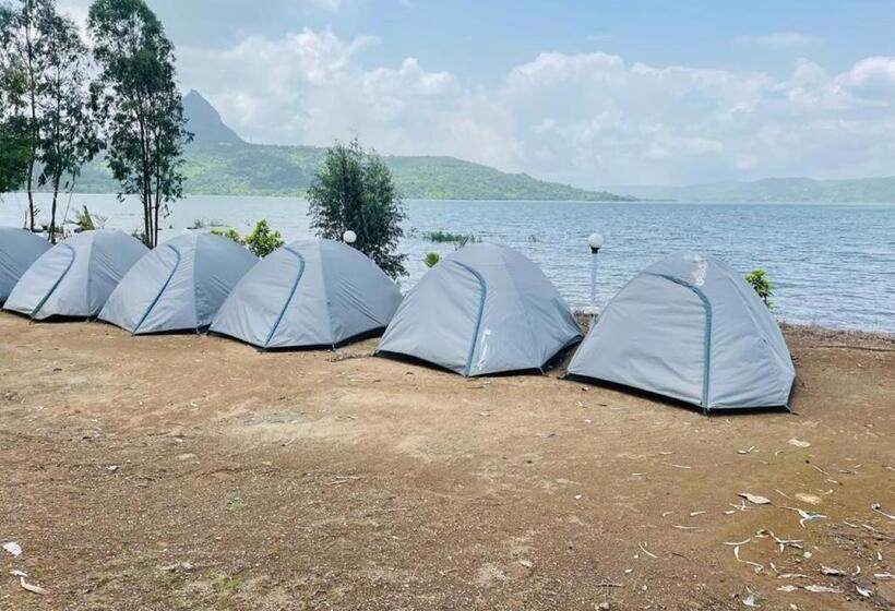 Tenda Padrão, Nirwana Stays