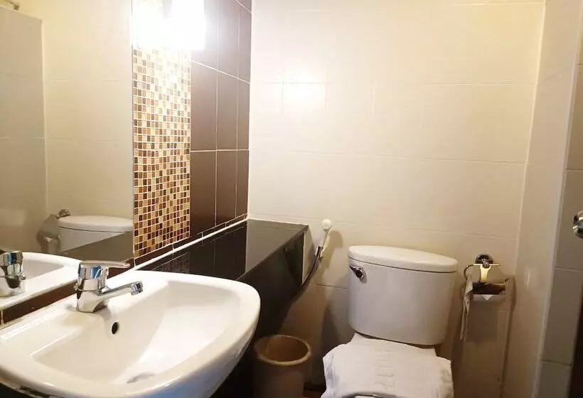 リバービュースタンダードルーム, Chiangkhong Teak Garden Riverfront Onsen Hotel  Sha Extra Plus