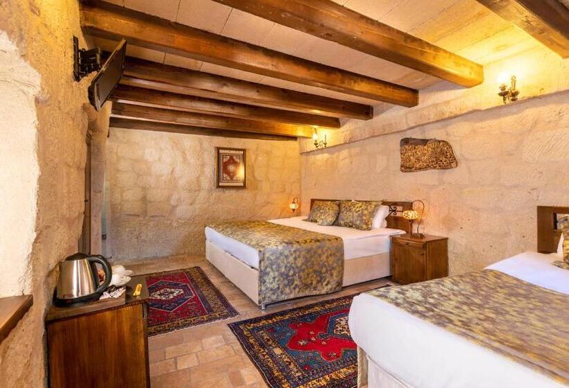 اتاق لوکس سه تخته, Adora Cave Suites