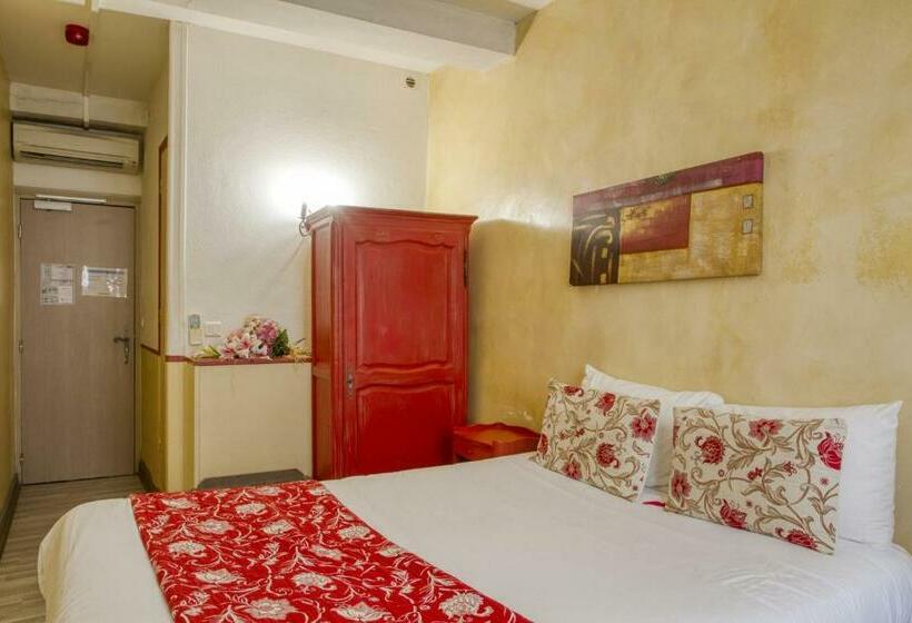 标准单人间, Boquier