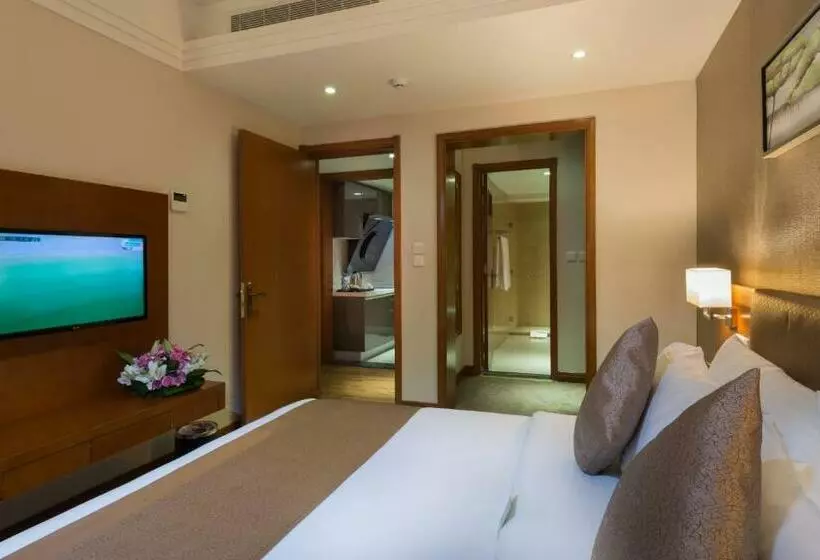 Juniorsviitti, Boudl Al Qasr