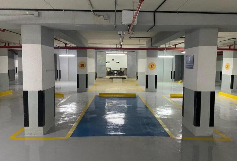 سوییت جونیور لوکس, Boudl Al Qasr