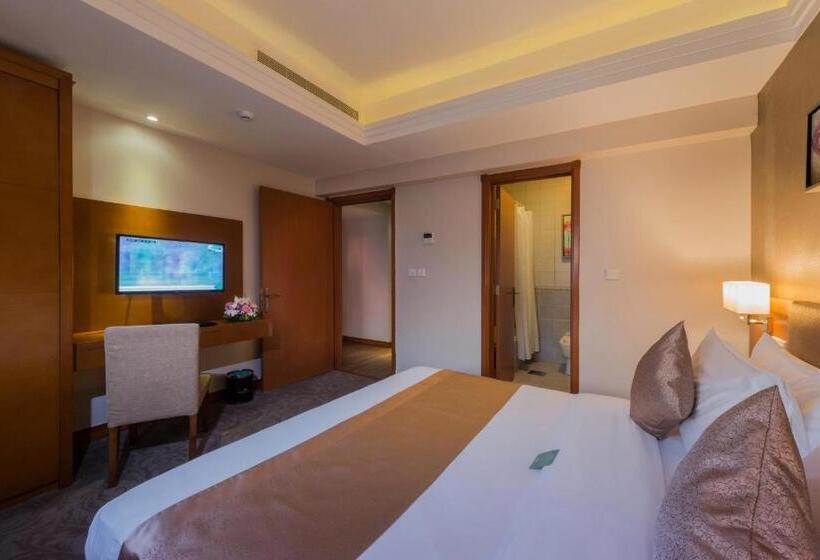 سوییت جونیور لوکس, Boudl Al Qasr