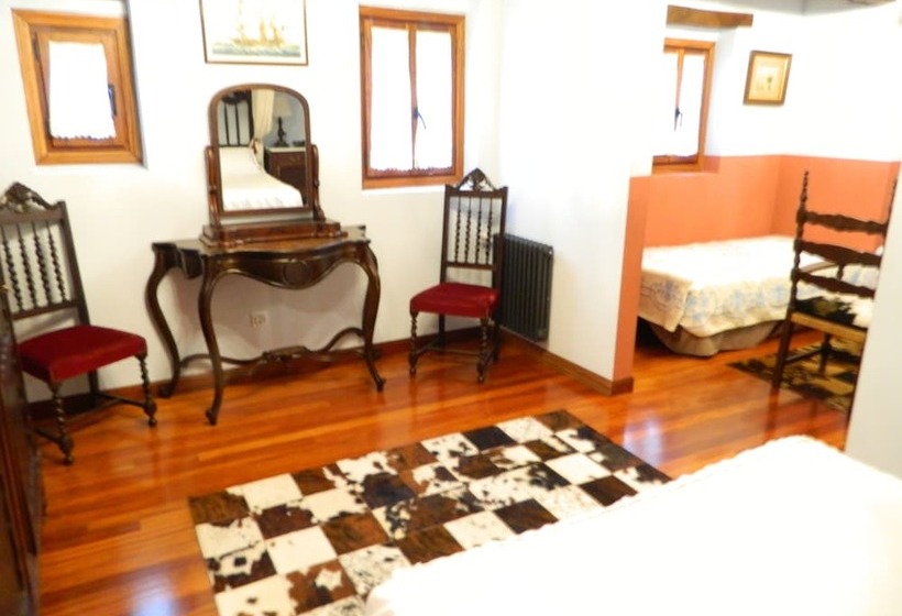 سوییت خانوادگی, La Casona De La Torre