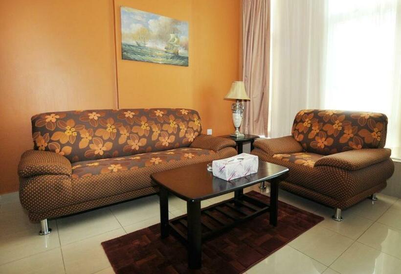 Люкс, Center Ville