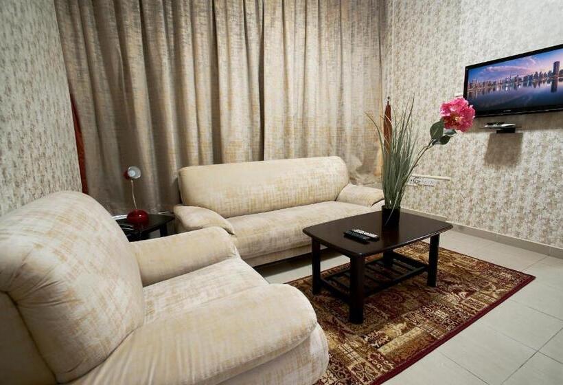 Люкс, Center Ville