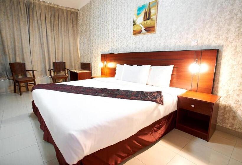 Номер Стандарт, Center Ville