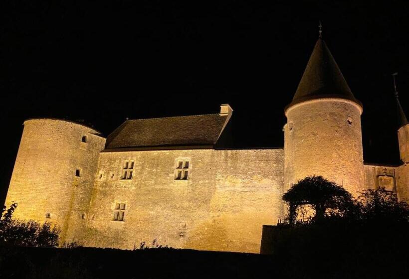 Номер Стандарт, Hostellerie Du Chateau