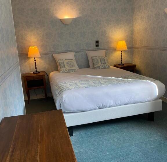 חדר סטנדרט לארבעה, Hostellerie Du Chateau