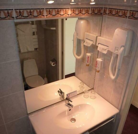 اتاق سوپریور با چشمانداز جانبی دریا, La Concorde