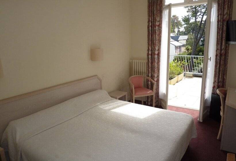 اتاق سوپریور با چشمانداز جانبی دریا, La Concorde