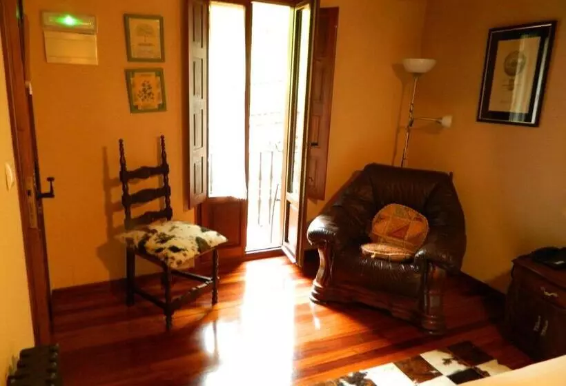 バルコニー付きスタンダードルーム, La Casona De La Torre