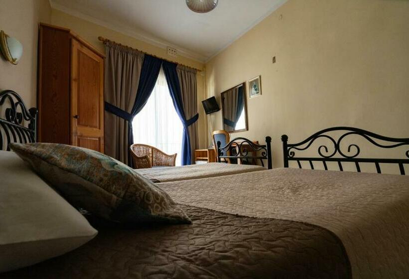 اتاق استاندارد, Lantern Guest House