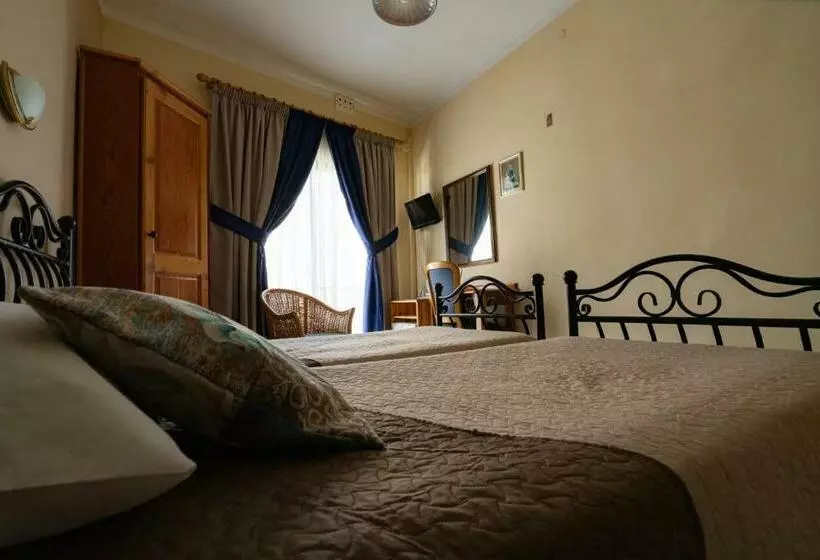 اتاق استاندارد, Lantern Guest House