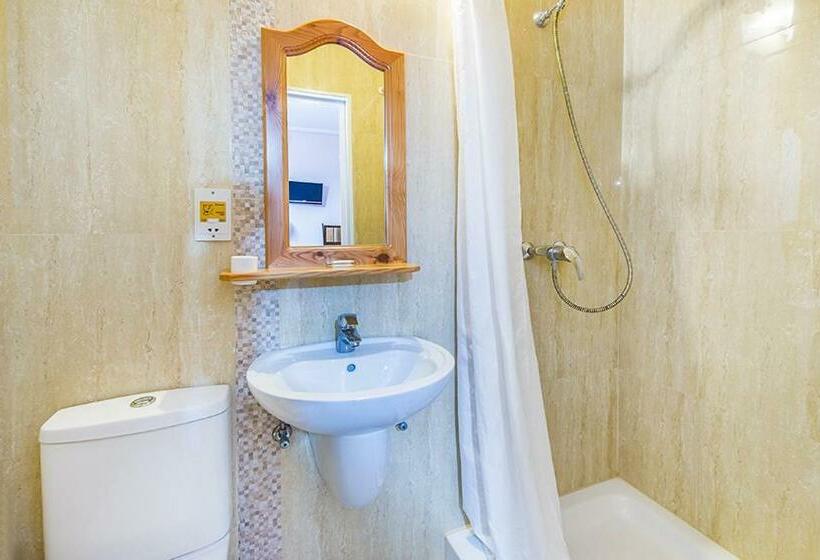 اتاق استاندارد, Lantern Guest House