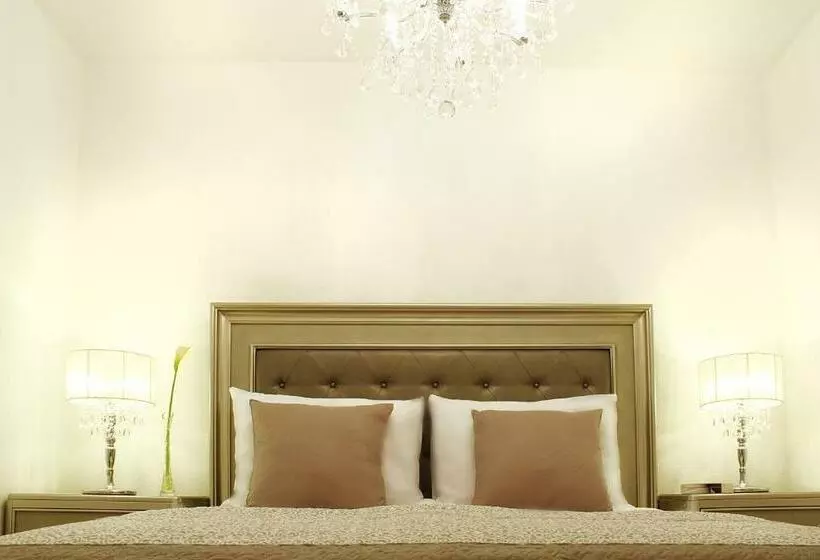 Deluxe-studio, Milford Suites Budapest