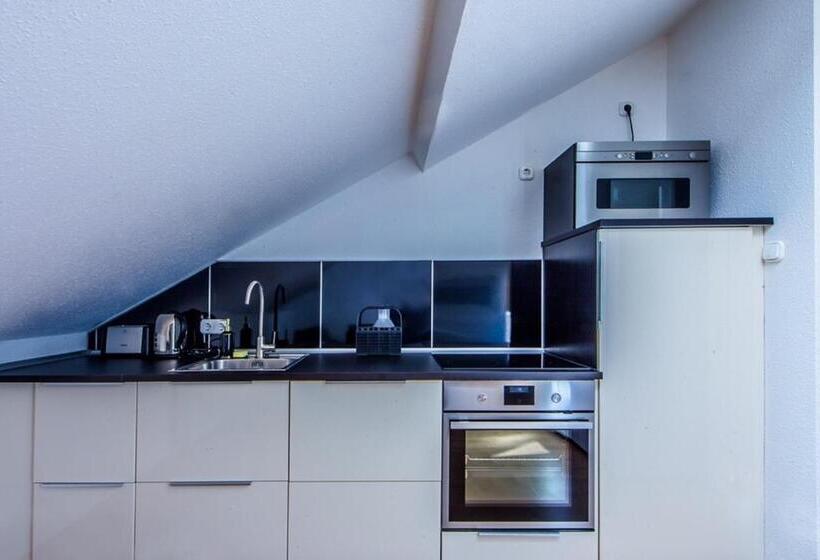 Семейные Апартаменты, Milford Suites Budapest