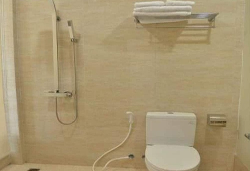 Deluxe Room, Myitkyina