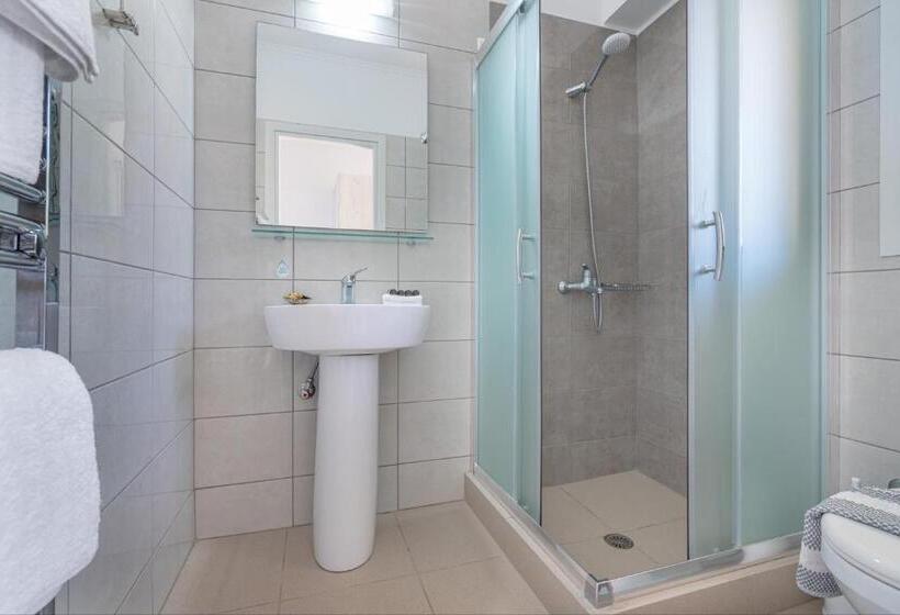 Номер Стандарт, Pelagia Aphrodite