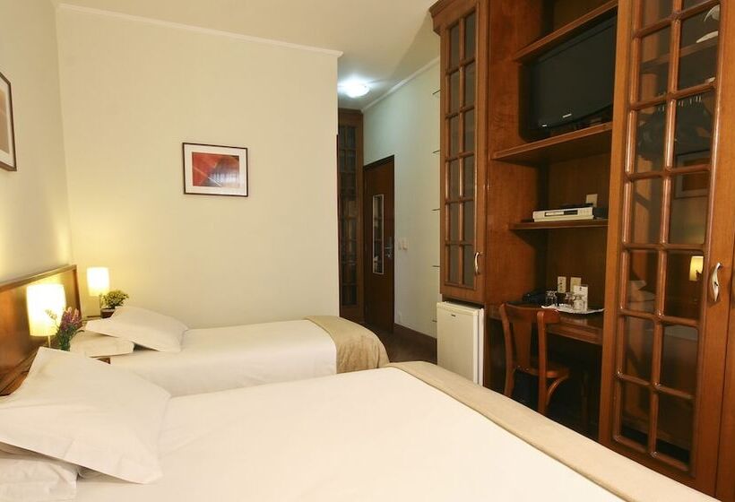 غرفة ديلوكس ثلاثية, Pousada Campos De Provence Campos Do Jordao