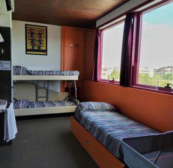 غرفة عائلية, Prestigio