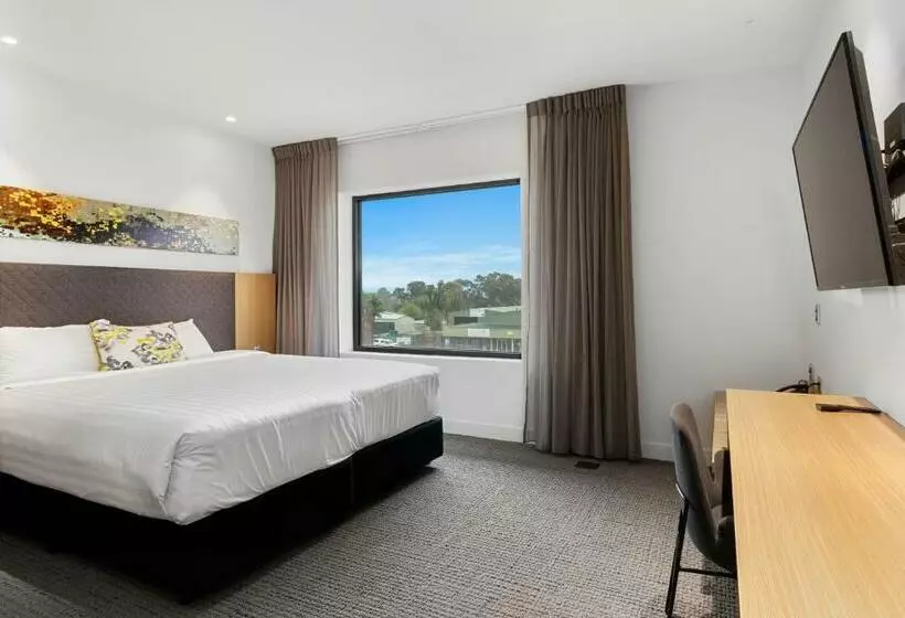 身障者適用キングサイズベッドルーム, Quality Hotel Rules Club Wagga