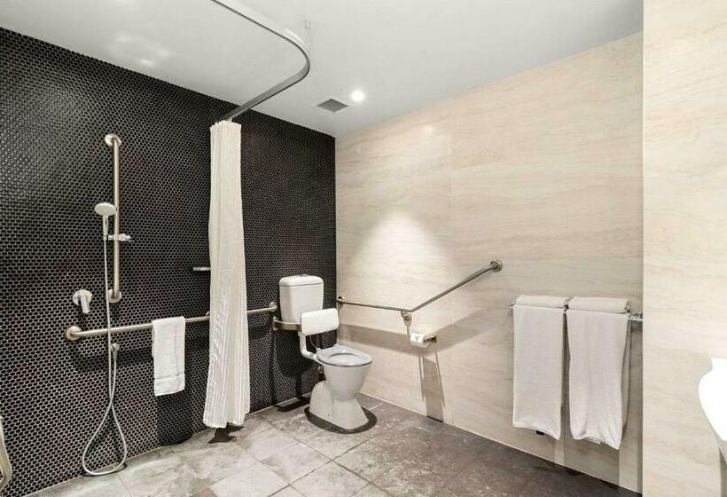 חדר סטנדרט, מיטת קינג, מותאם לאדם עם מוגבלויות, Quality Hotel Rules Club Wagga