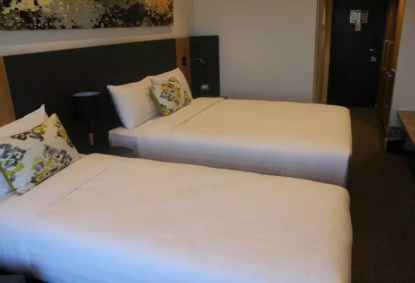 スタンダードスタジオ, Quality Hotel Rules Club Wagga