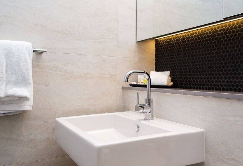 חדר סטנדרט, Quality Hotel Rules Club Wagga