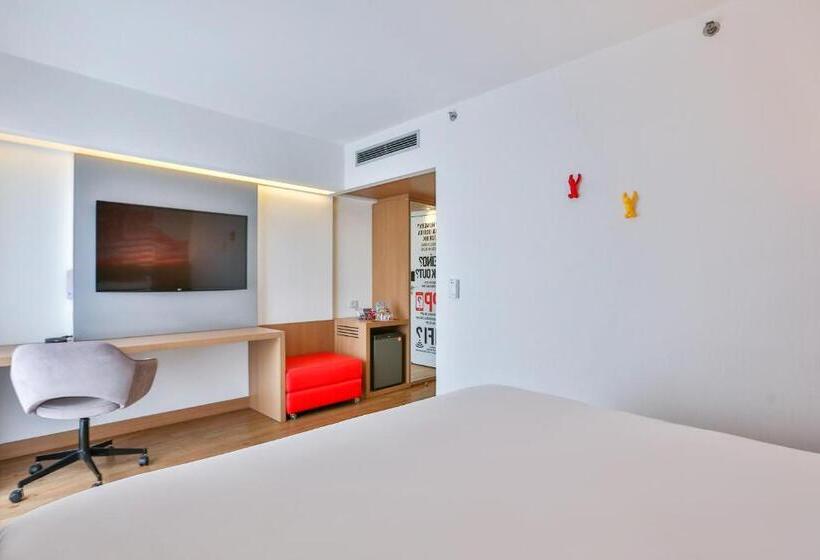 标准工作室, Radisson Red Campinas