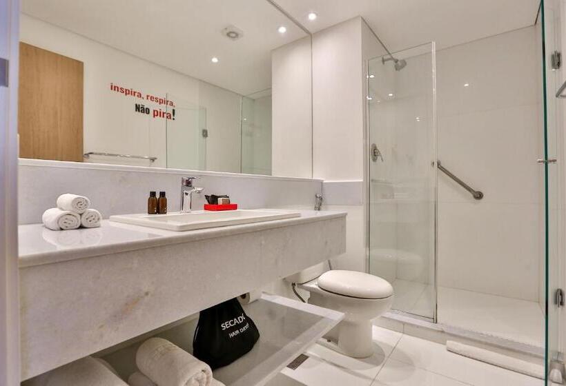 استودیوی استاندارد, Radisson Red Campinas