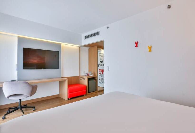 キングサイドベッドのスタンダードワンルーム, Radisson Red Campinas