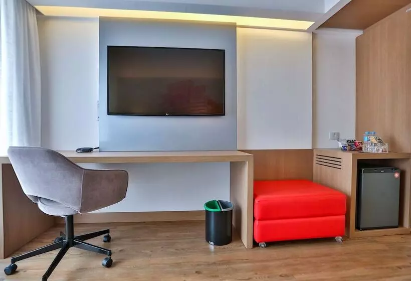 キングサイドベッドのスタンダードワンルーム, Radisson Red Campinas