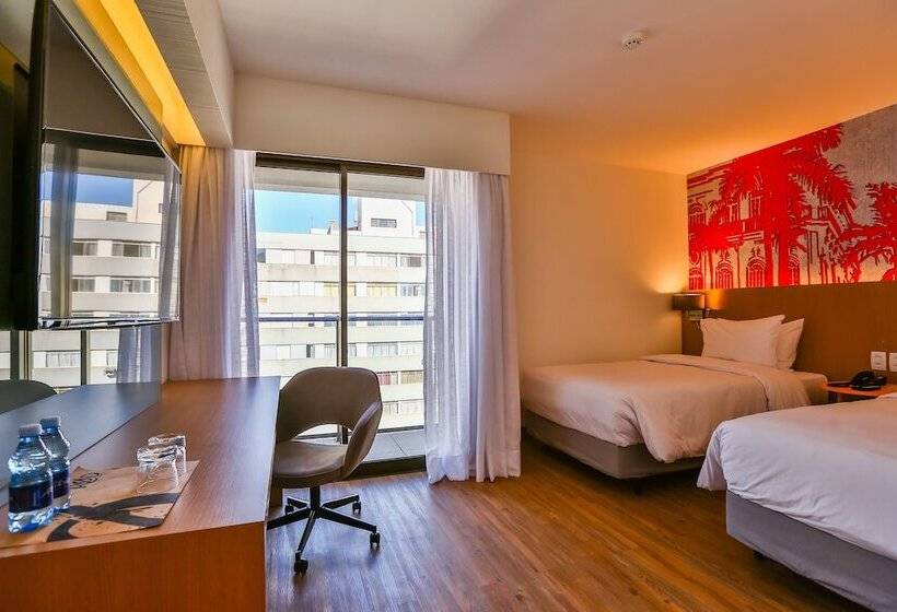 استودیوی استاندارد, Radisson Red Campinas