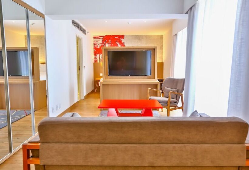 Студио Стандарт Кровать Кинг, Radisson Red Campinas