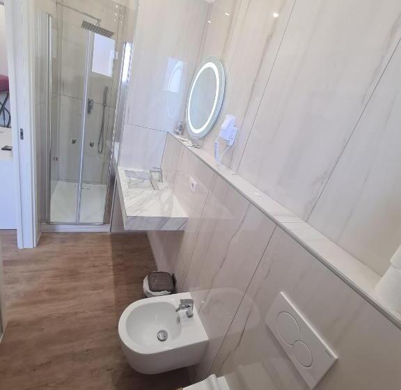 スタンダード４人部屋, Ragno D Oro