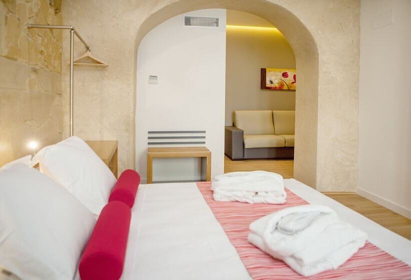 اتاق خانوادگی, Soho Boutique Capuchinos & Spa