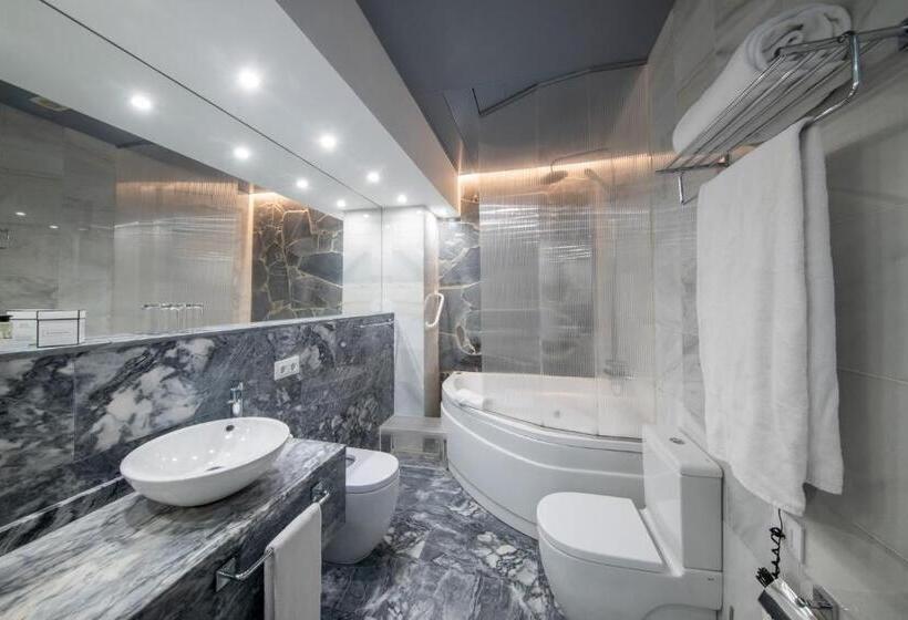 سوییت, Soho Boutique Capuchinos & Spa