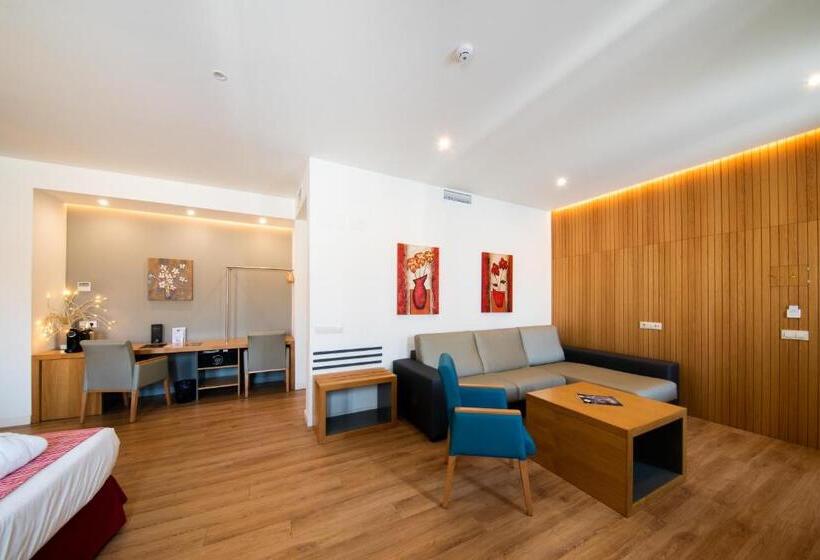 سوییت, Soho Boutique Capuchinos & Spa