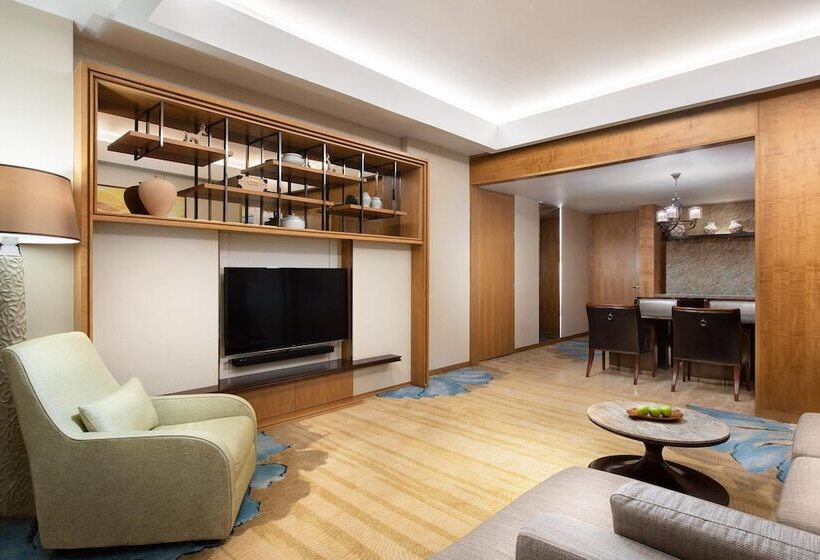 Люкс Клуб, The Westin Jakarta