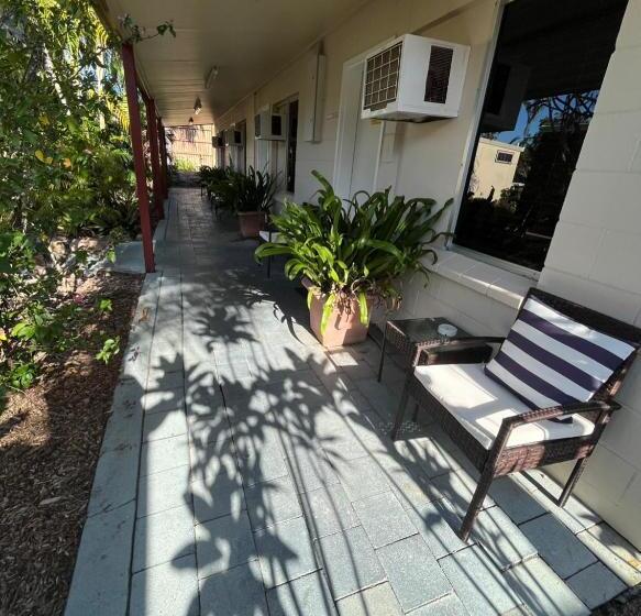 اتاق استاندارد, Wongai Beach