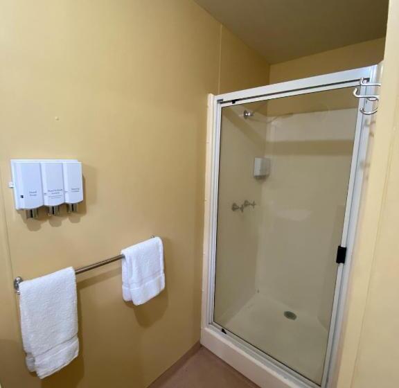 اتاق اکونومی یک تخته, Wongai Beach