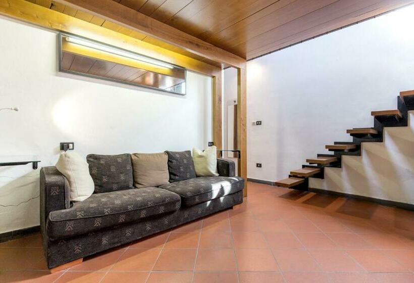 سوئیت جونیور خانوادگی, Home Boutique Santa Maria Novella