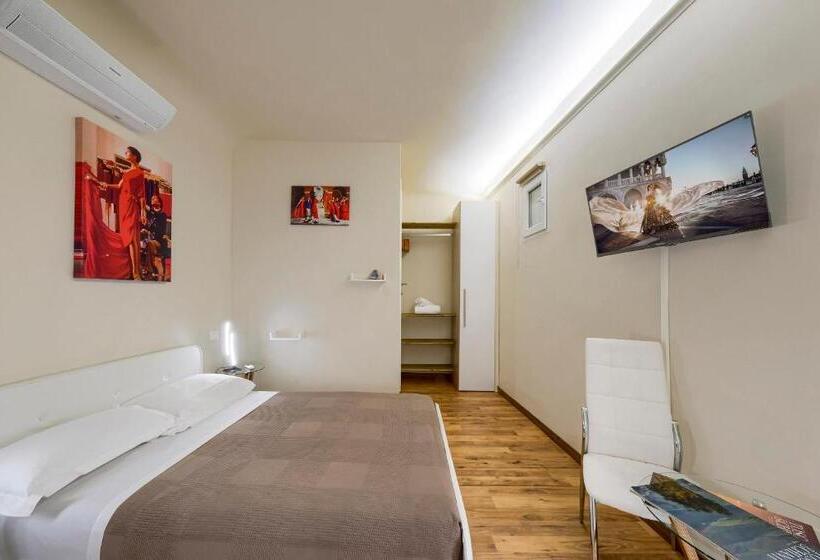 اتاق اجرایی, Home Boutique Santa Maria Novella