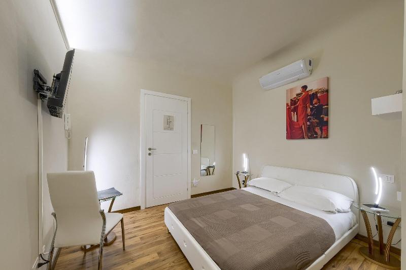 اتاق اجرایی, Home Boutique Santa Maria Novella