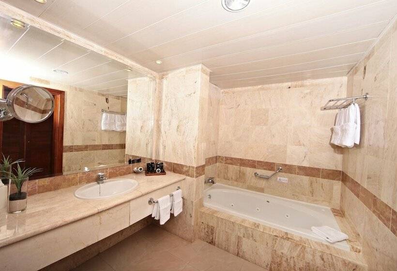 جناح جونيور, Bahia Principe Grand Aquamarine - Adults Only - All Inclusive