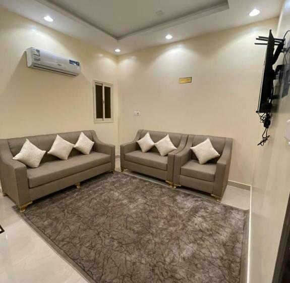 شقة غرفة واحدة, فندق الفيصلية